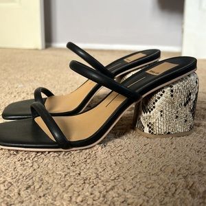 Dolce Vita Block Sandal - EUC